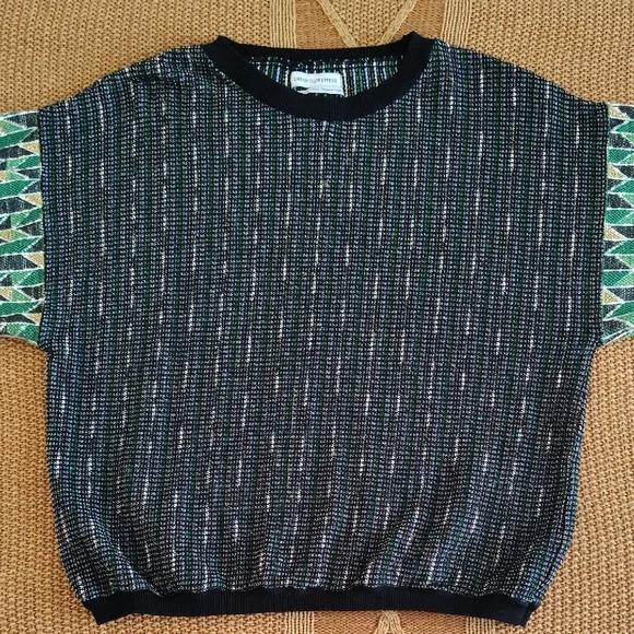Urban Outfitters Black Speckled Crewneck Sweater with Green Elbow Patches - Picture 4 of 10